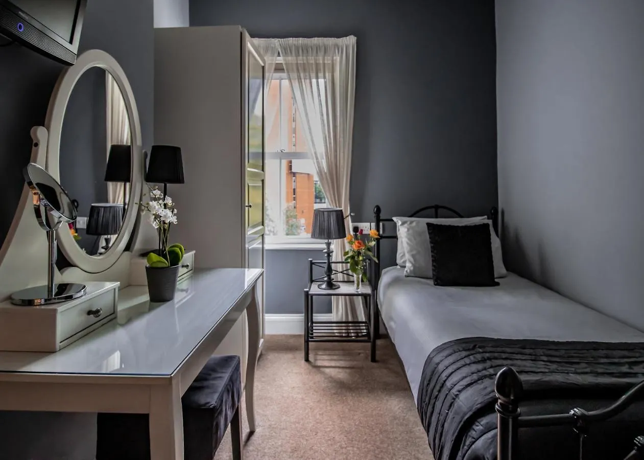 Scotia House - Beautifully Presented Accommodation Harrogate 4*,